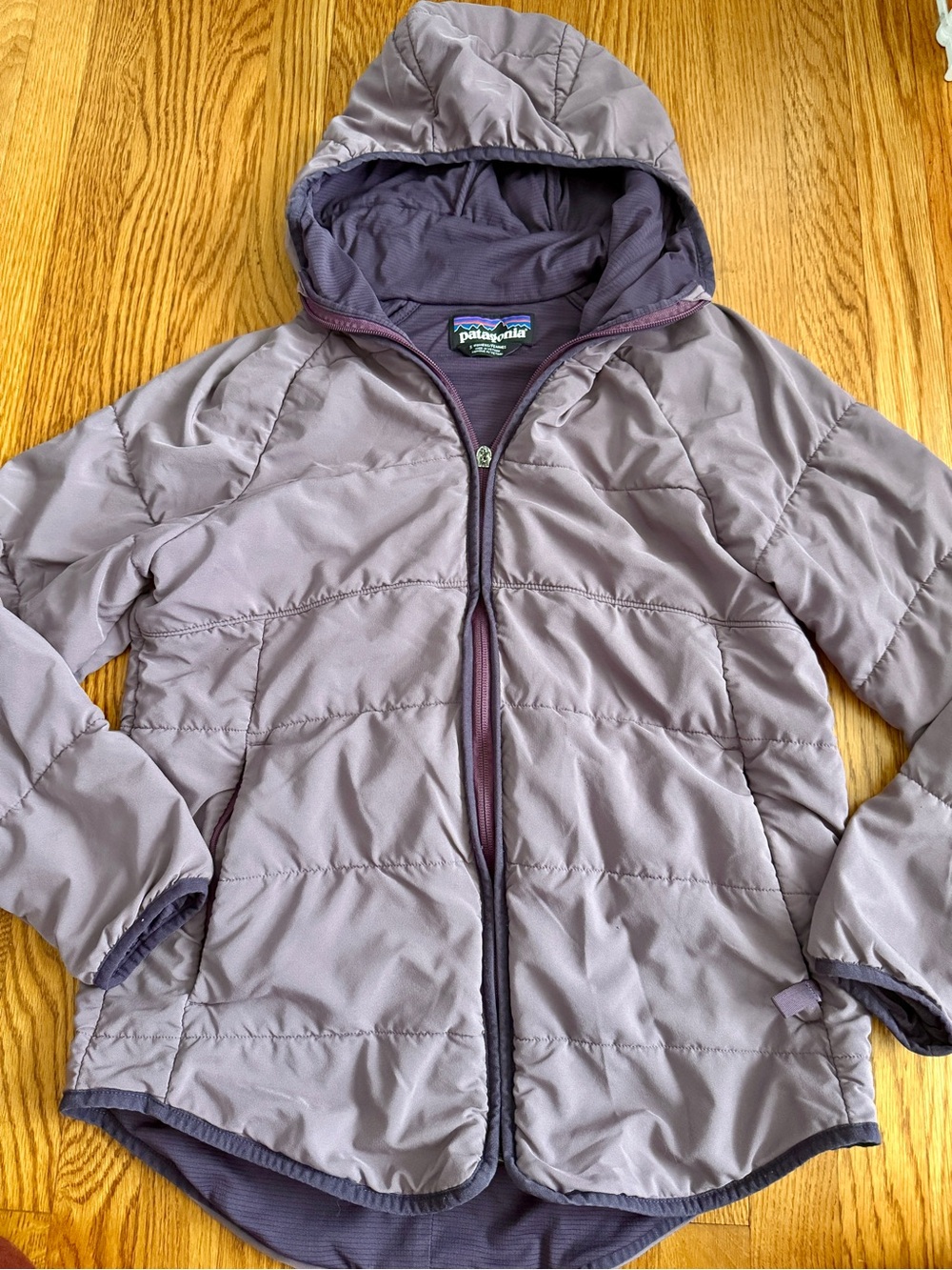 Patagonia light purple warm winter hooded coat Small